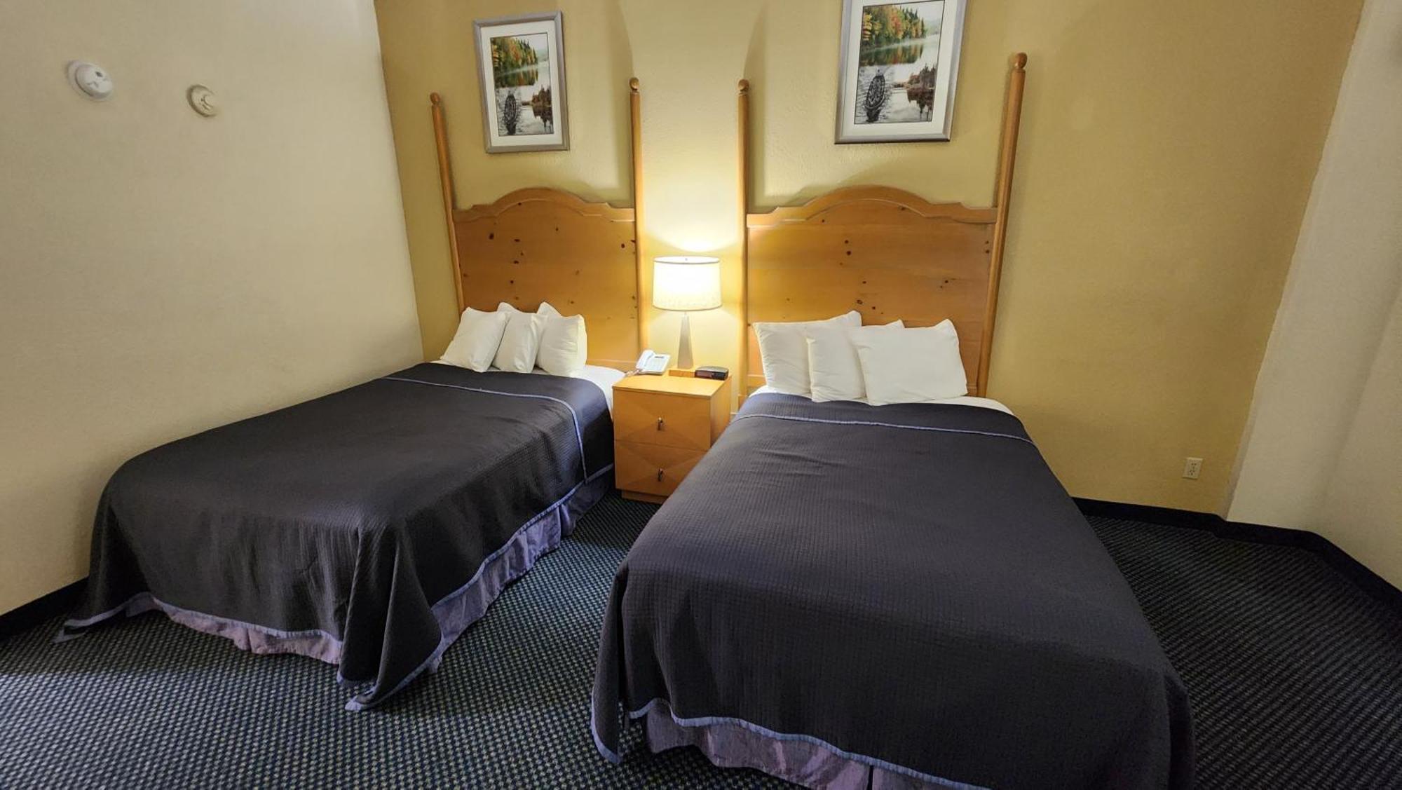 Katahdin & Hotel 2*